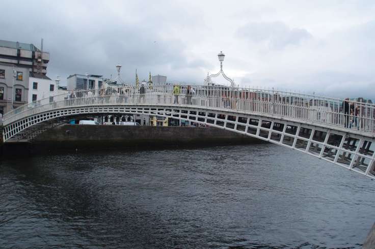 Ha' Penny Bridge