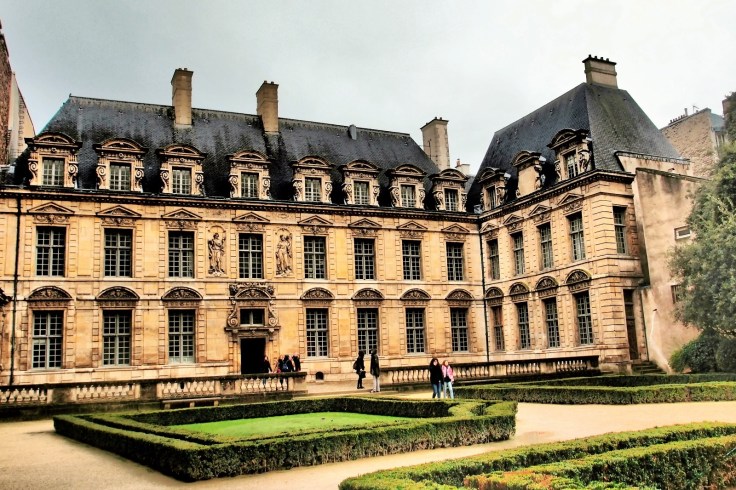 Plaza des Vosges